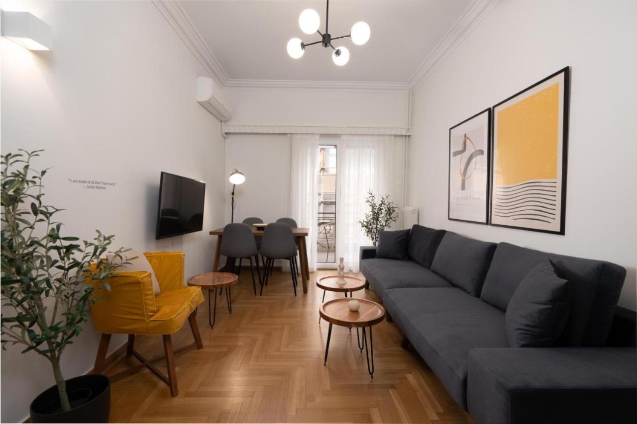 Vibrant Urban Getaway: Charming 2-Bedroom Near Bars, Parks, And Metro Афины Экстерьер фото